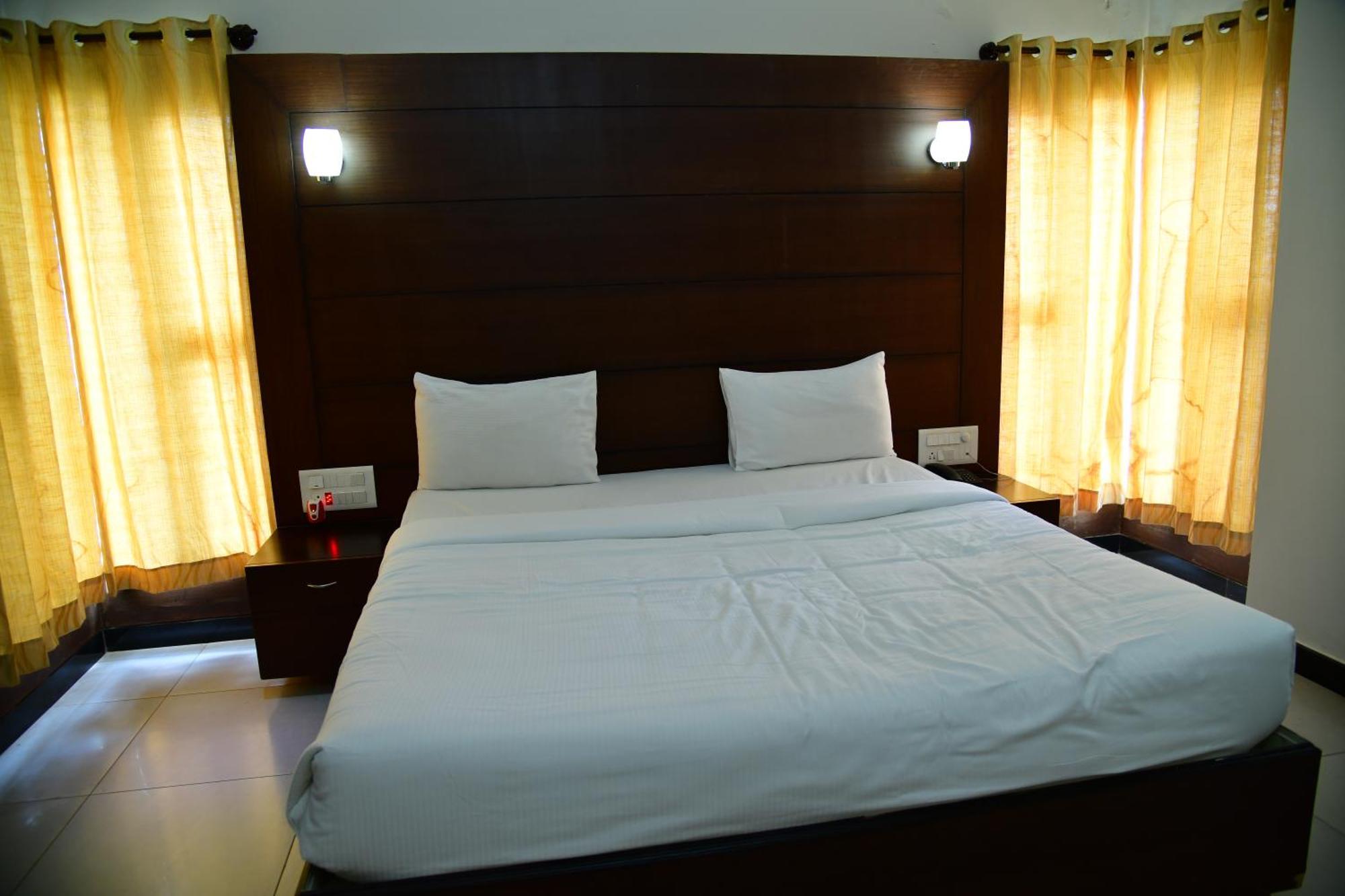 Chāmrājnagar Nijaguna Resorts מראה חיצוני תמונה