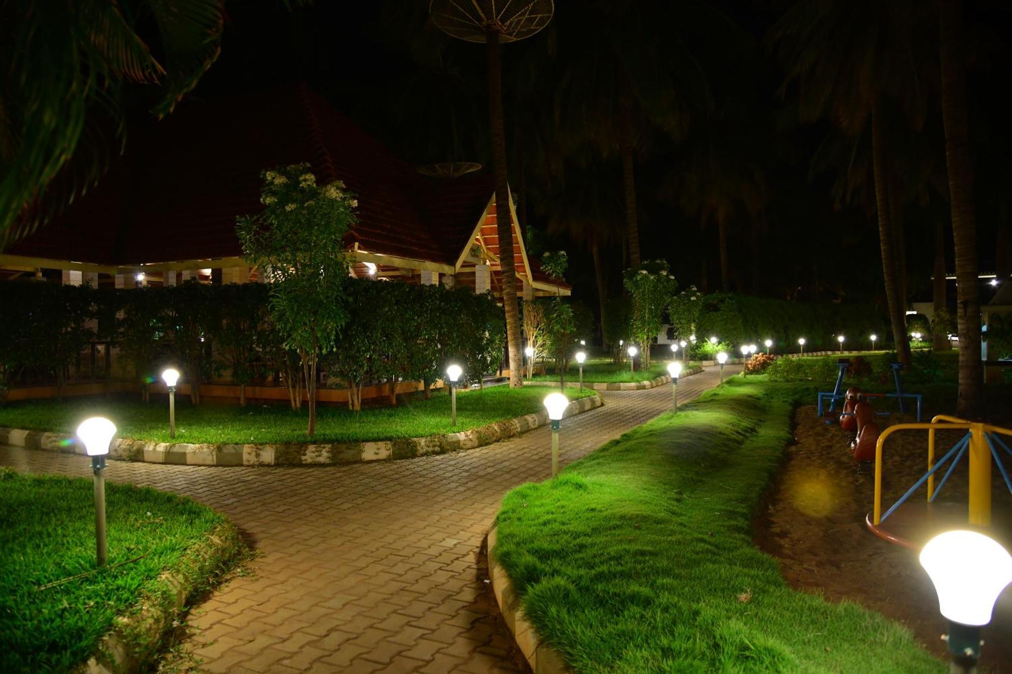 Chāmrājnagar Nijaguna Resorts מראה חיצוני תמונה