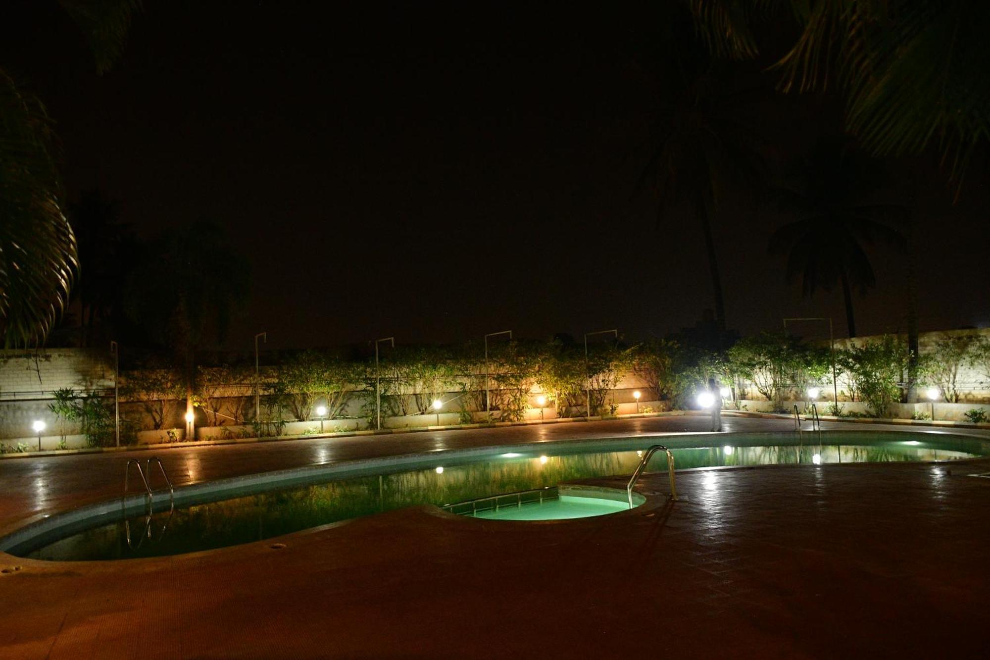 Chāmrājnagar Nijaguna Resorts מראה חיצוני תמונה